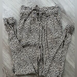 Hollister XS Ultra High Rise Leopard Print Paper Bag Jogger Pants